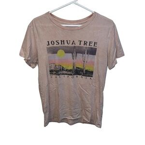 U2 Joshua Tree Zoe + Liv Pink Graphic Tee M